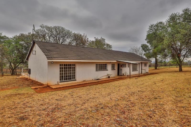 5 Bedroom Property for Sale in Broederstroom North West